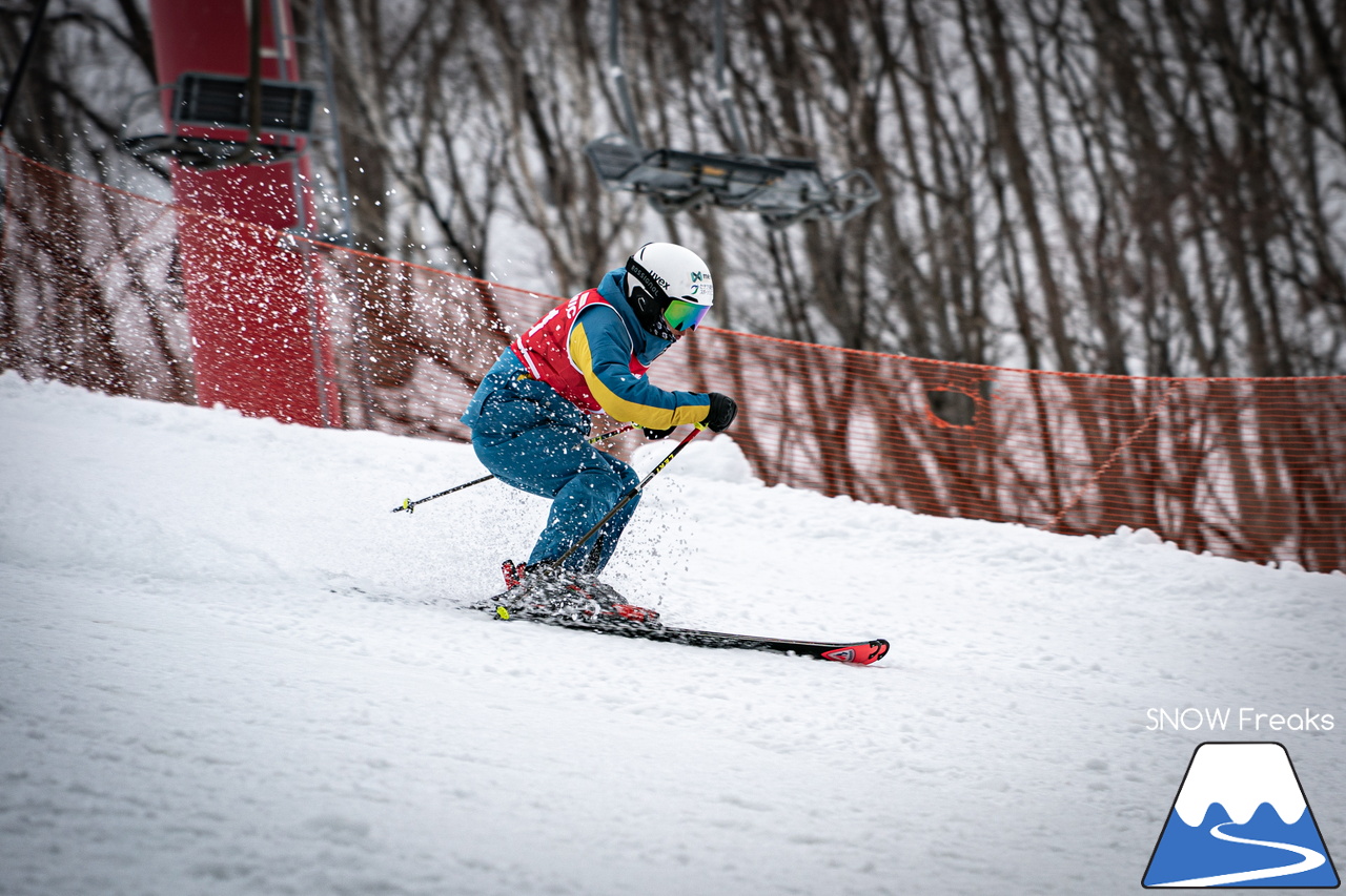 なんと約10年ぶりの「技術選」撮影?! PREMIER SKI ACADEMY presents 『2026プレミアカップ・スキー技術選』レポート！｜朝里川温泉スキー場